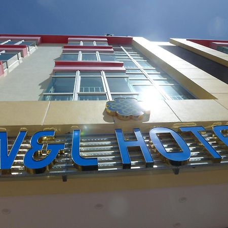 N&L Hotel Kuala Terengganu Esterno foto