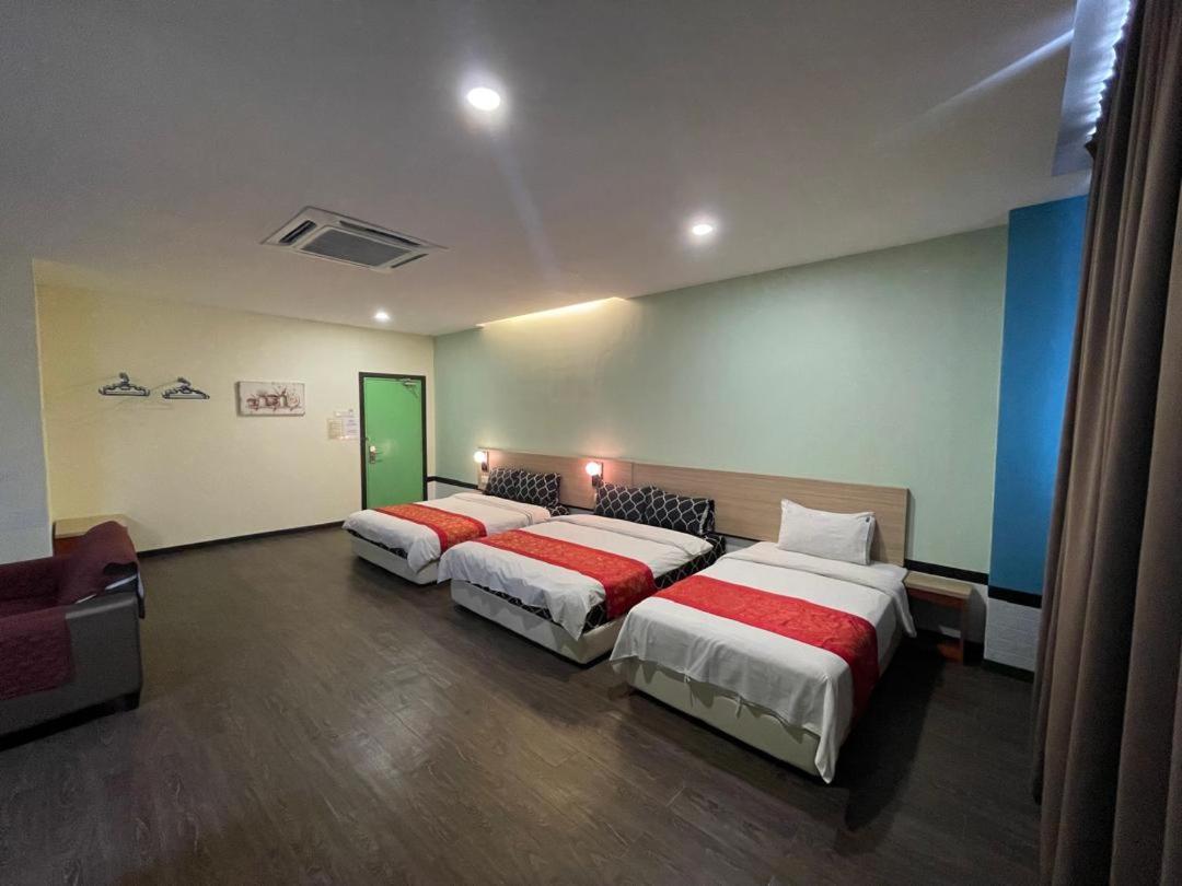N&L Hotel Kuala Terengganu Esterno foto