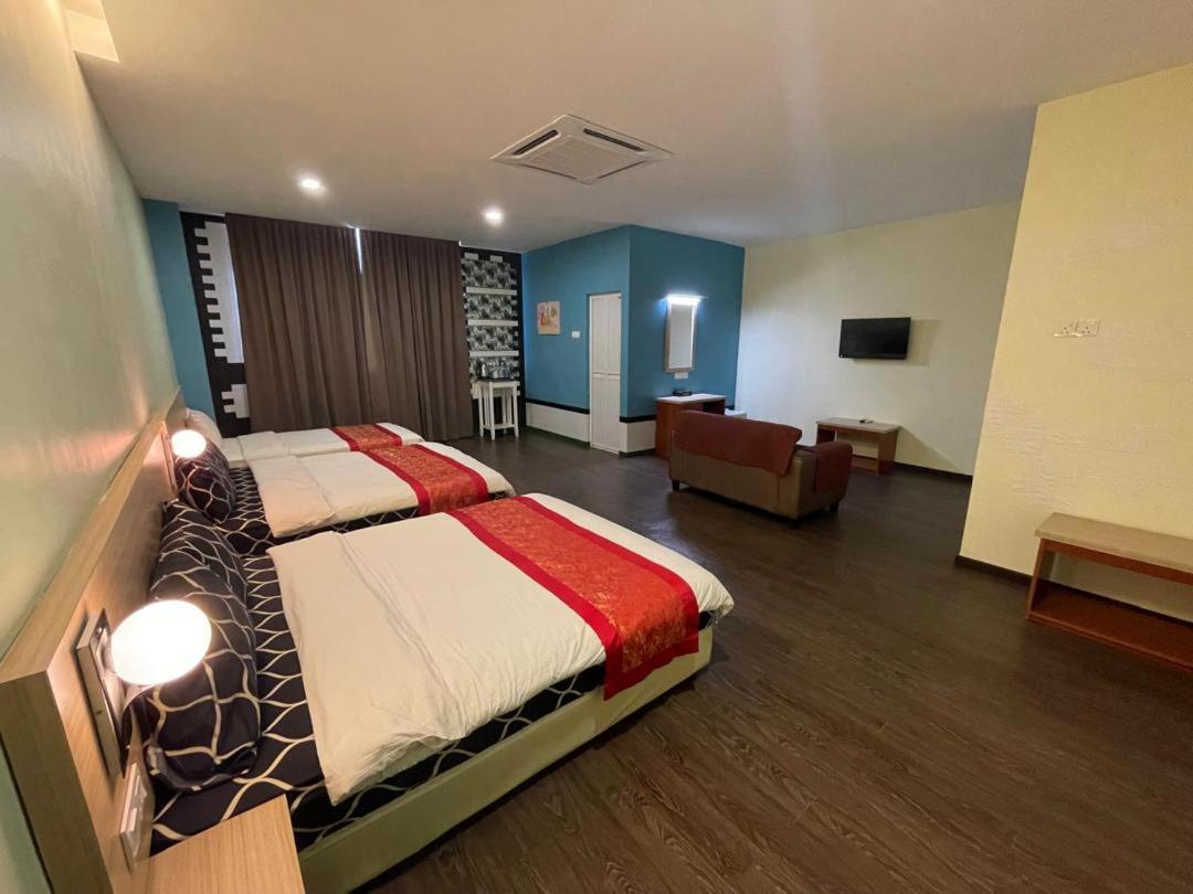 N&L Hotel Kuala Terengganu Esterno foto