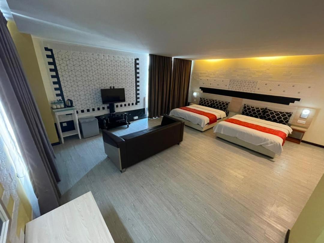 N&L Hotel Kuala Terengganu Esterno foto